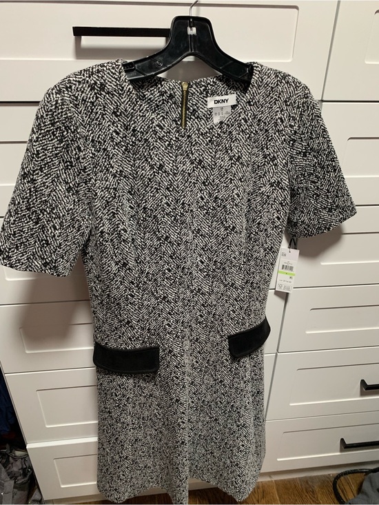 Dkny Dresses & Skirts - Dkny Black & White Textured Tweed Pocket Dress